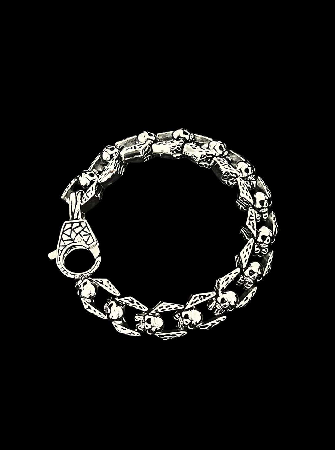 1(104) SKULLS TRAIL BRACELET - Image 1