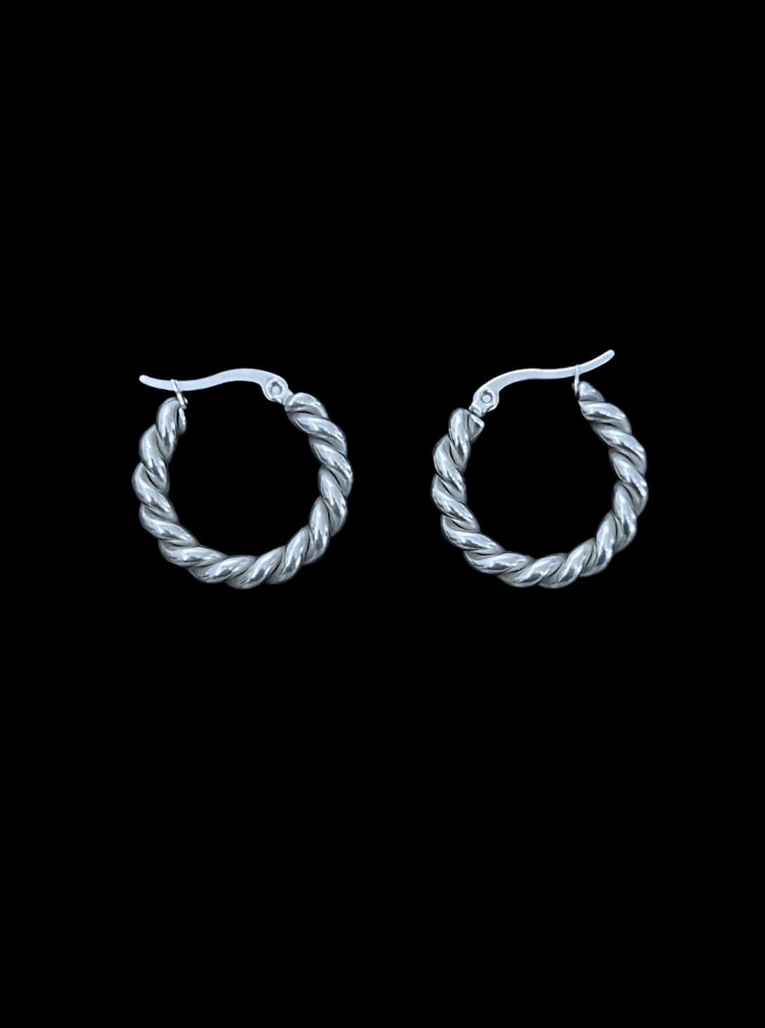 1(73) DNA EARRING - Image 1