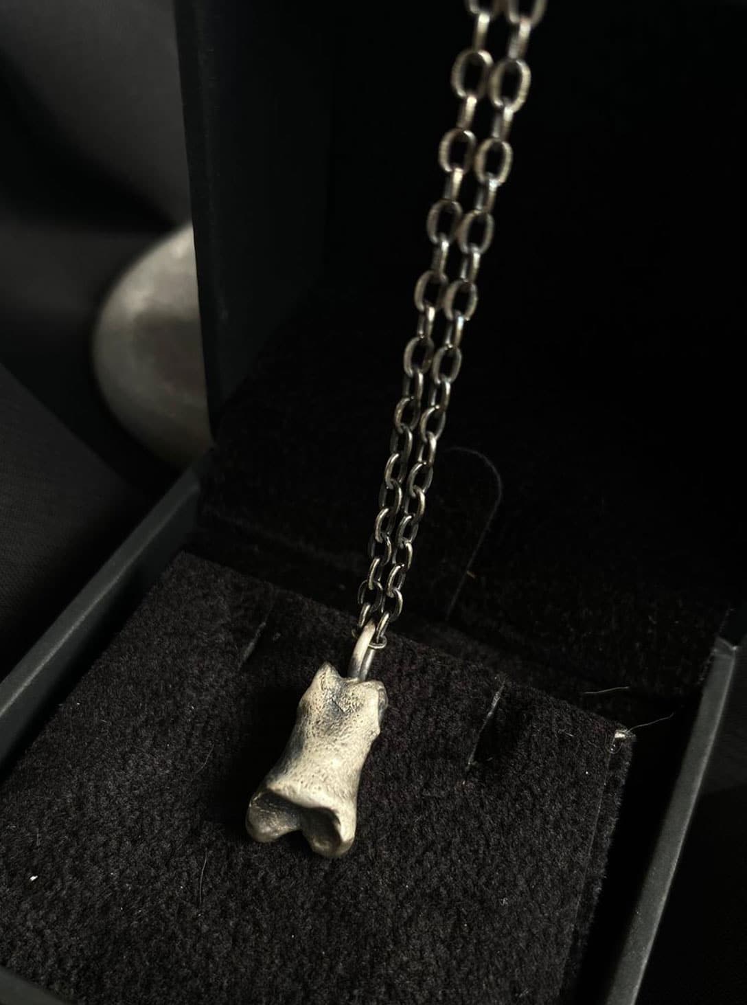 2(459) T BONE NECKLACE - Image 1