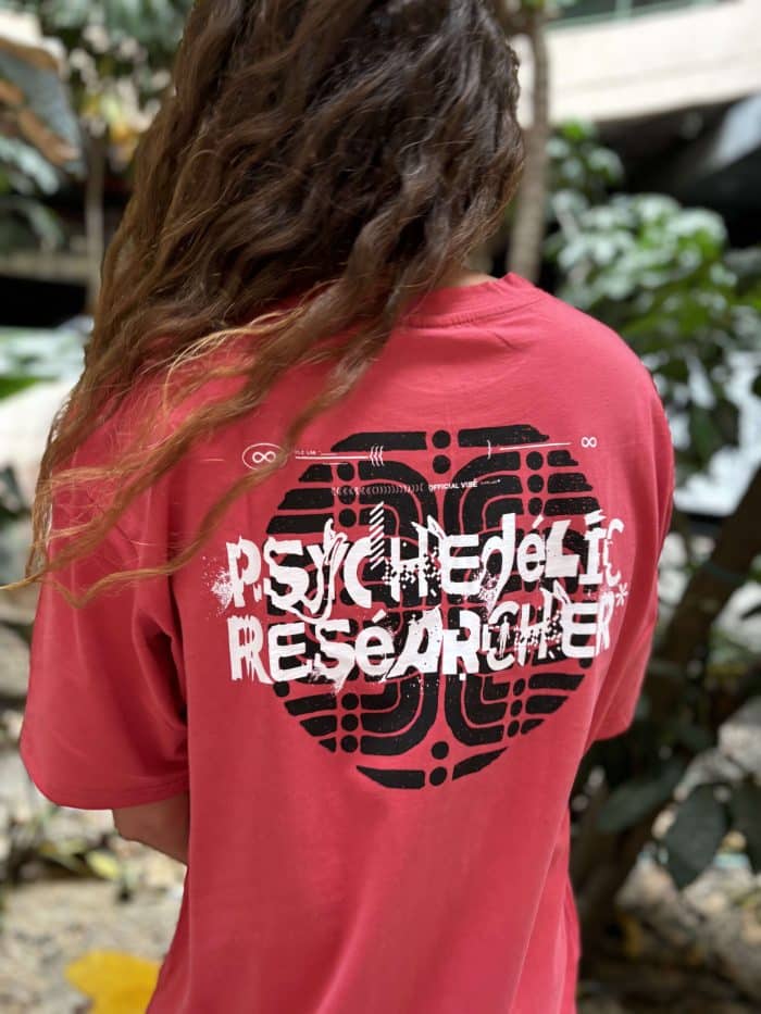 Psychedelic Researcher MEN'S OVERSIZE SHIRT RED - Image 3