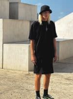 WHISPER OVERSIZE T-SHIRT BLACK - Image 2