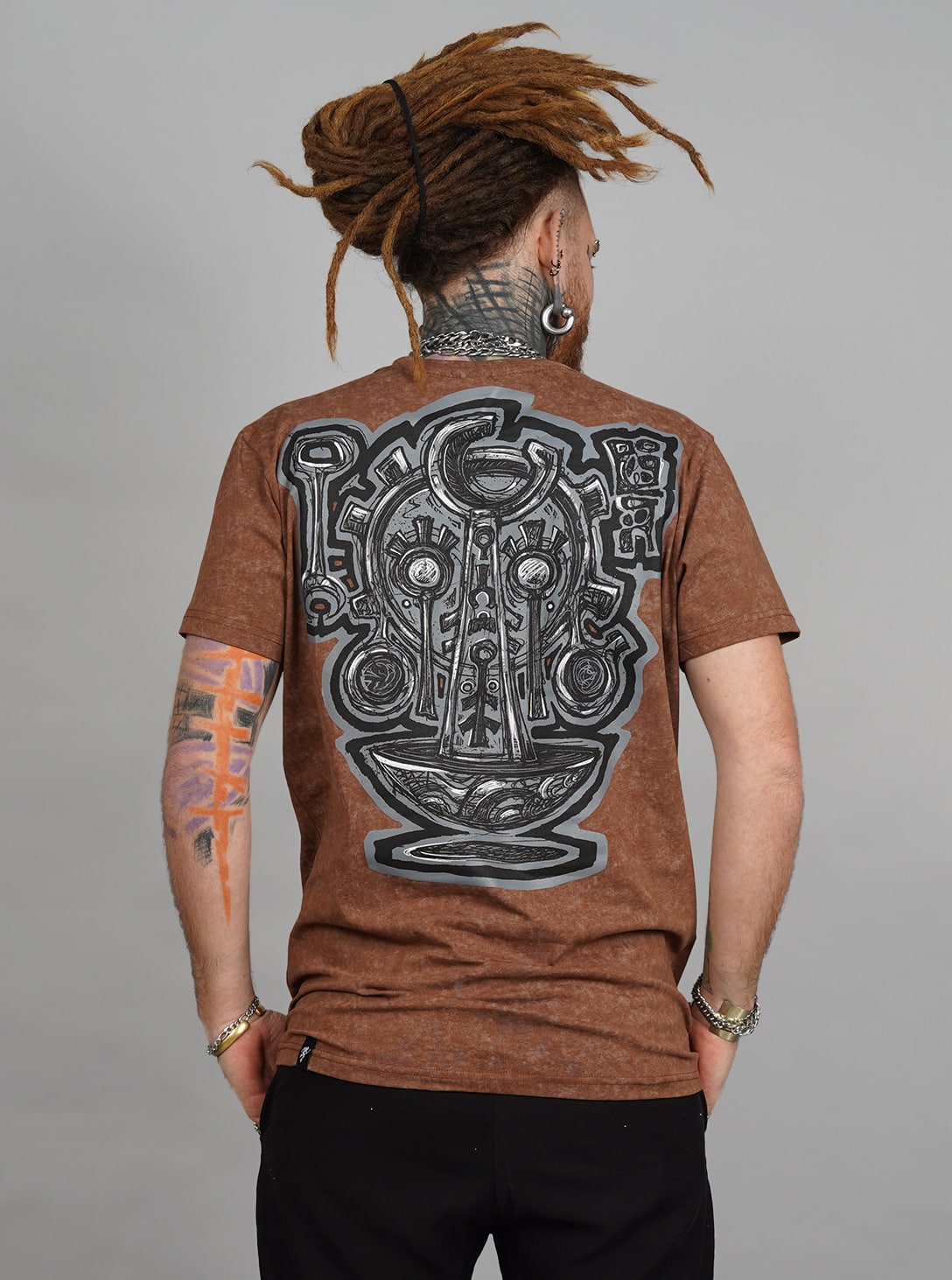 YUKU TS_0002_Layer 3 YUKU MEN T BROWN WASH - Image 1