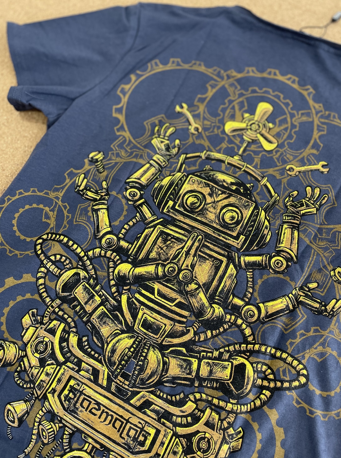 shivabot-dgra-close-up Shivabot Dark Grey - Image 1