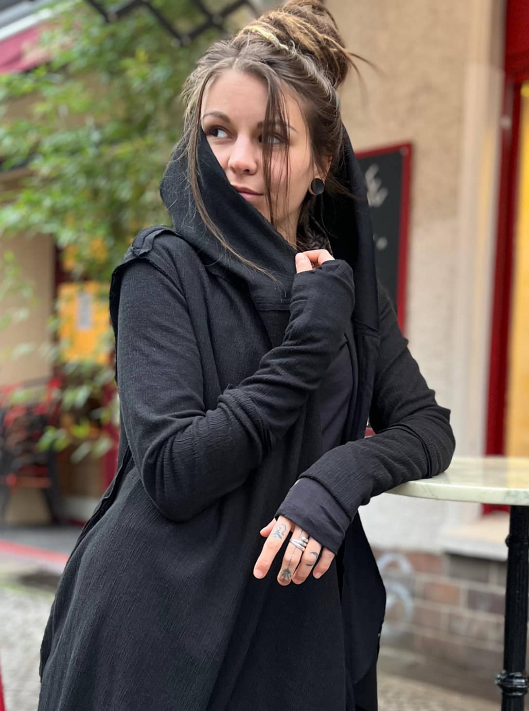 template for web agn_0031_Layer 4 Crime WOMEN HOOD Black - Image 1