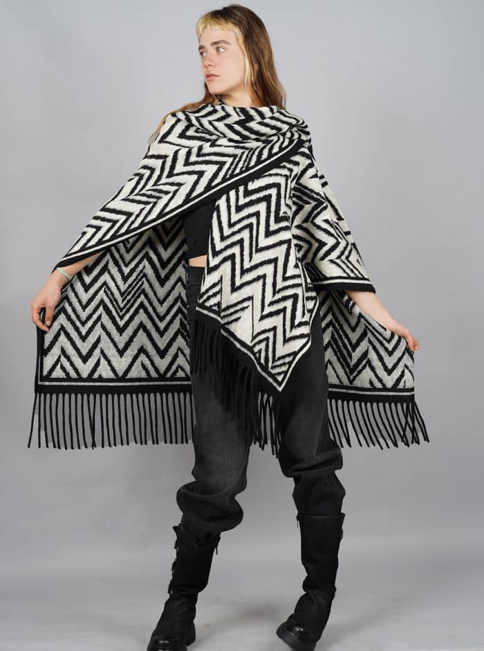ZUGUZUGU SHAWL - Image 5