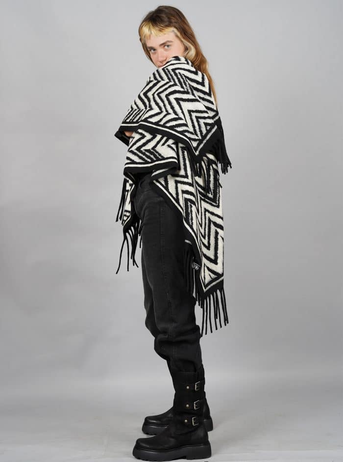 ZUGUZUGU SHAWL - Image 6