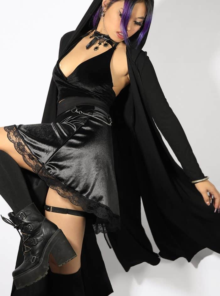 VAMPIRA WOMEN'S SKIRT-BLACK VELVET - Image 5